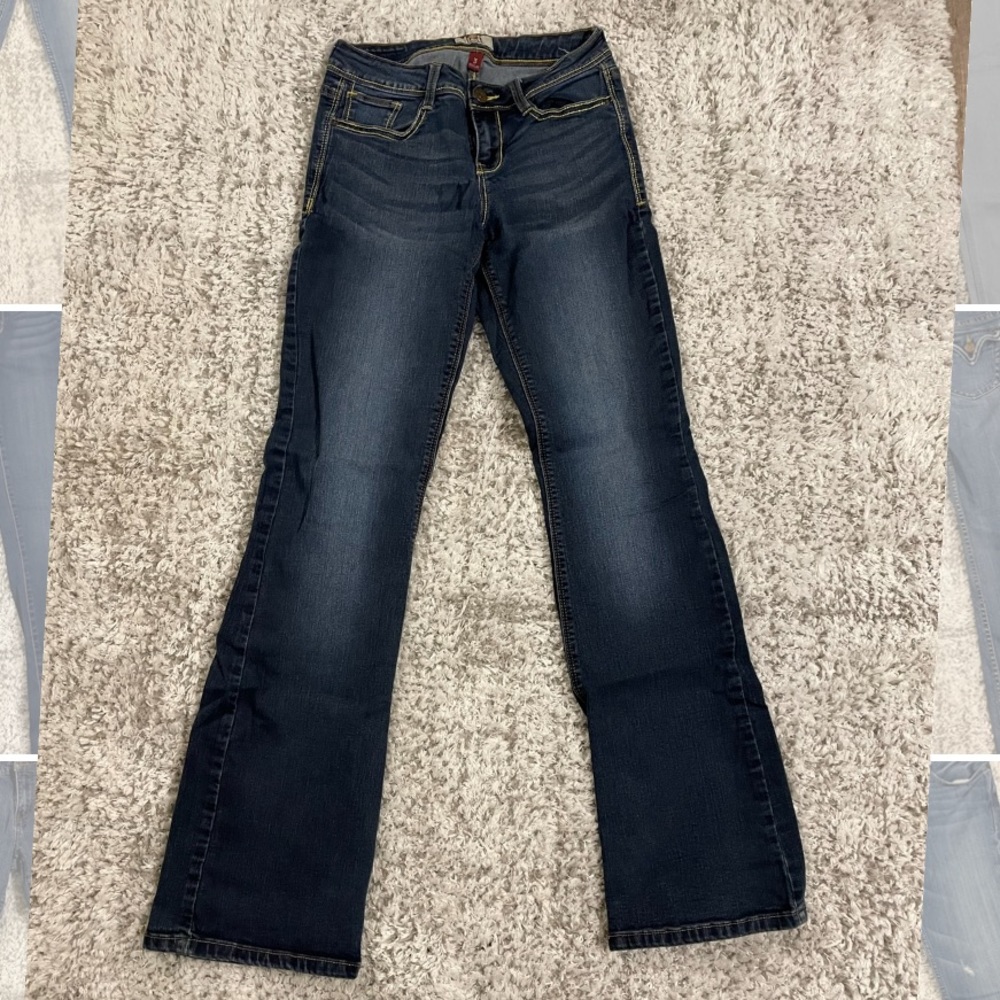 LEI Bootcut Jean Size 3